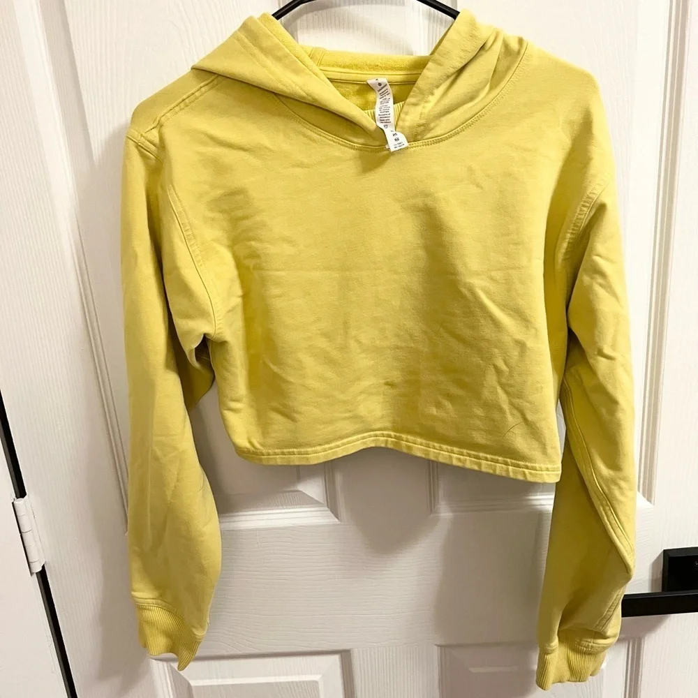 Lululemon All Yours Cropped Hoodie Soleil size 4